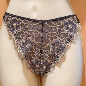 Millesia Black /Anthracite Lace Thong with Embroidered Flowers